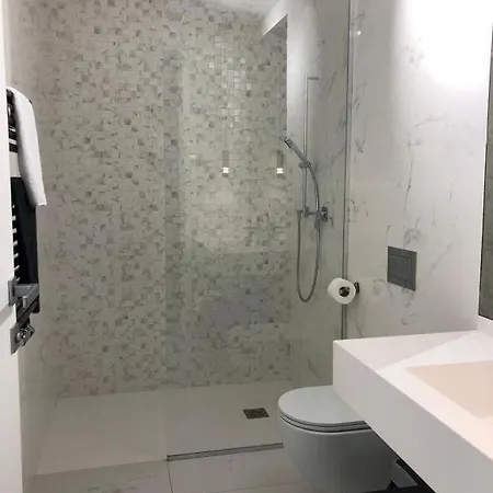 Apartment One Business *