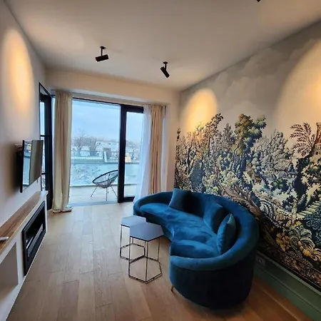 One Business Apartament *