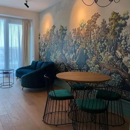 One Business Apartament *